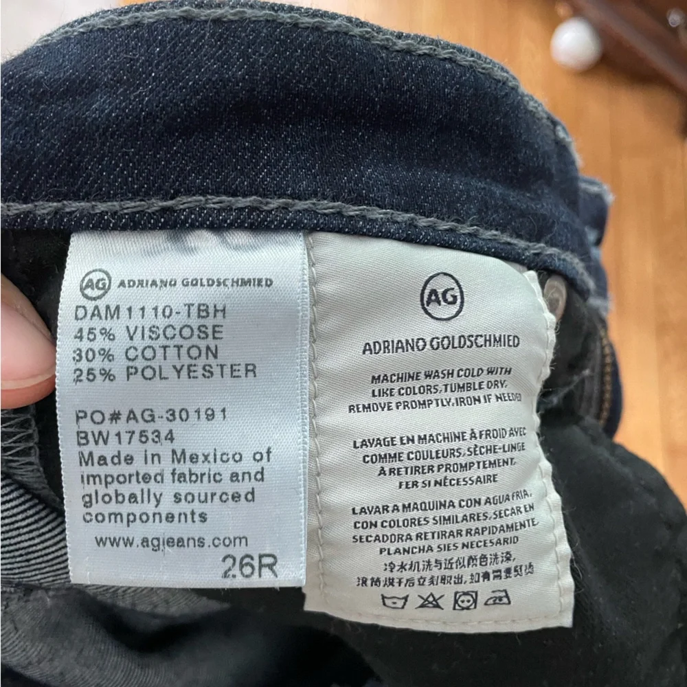 AG Jeans “The Stilt Cigarette Leg” Jeans - Size 26